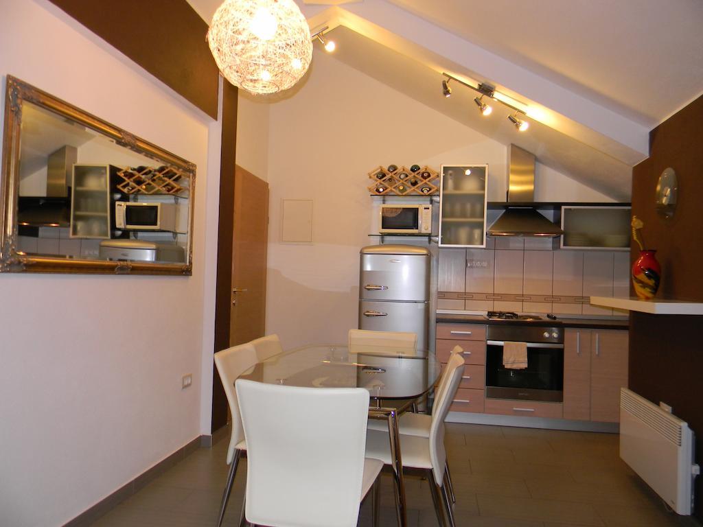 Apartments Lorenco Tisno Camera foto